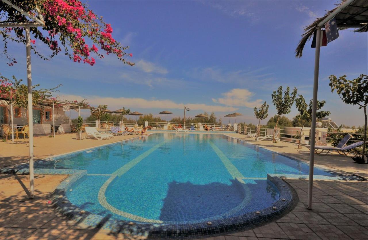 Santorini Camping & Hostel Fira  Ngoại thất bức ảnh