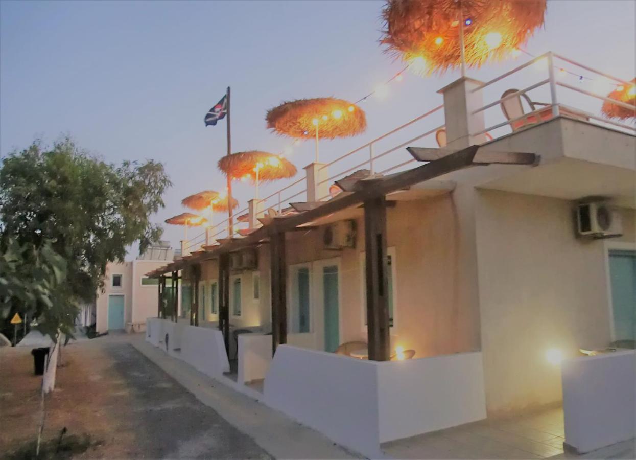 Santorini Camping & Hostel Fira  Ngoại thất bức ảnh
