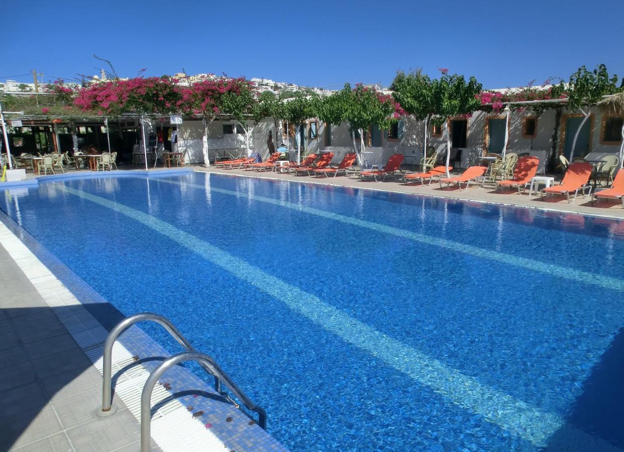 Santorini Camping & Hostel Fira  Ngoại thất bức ảnh