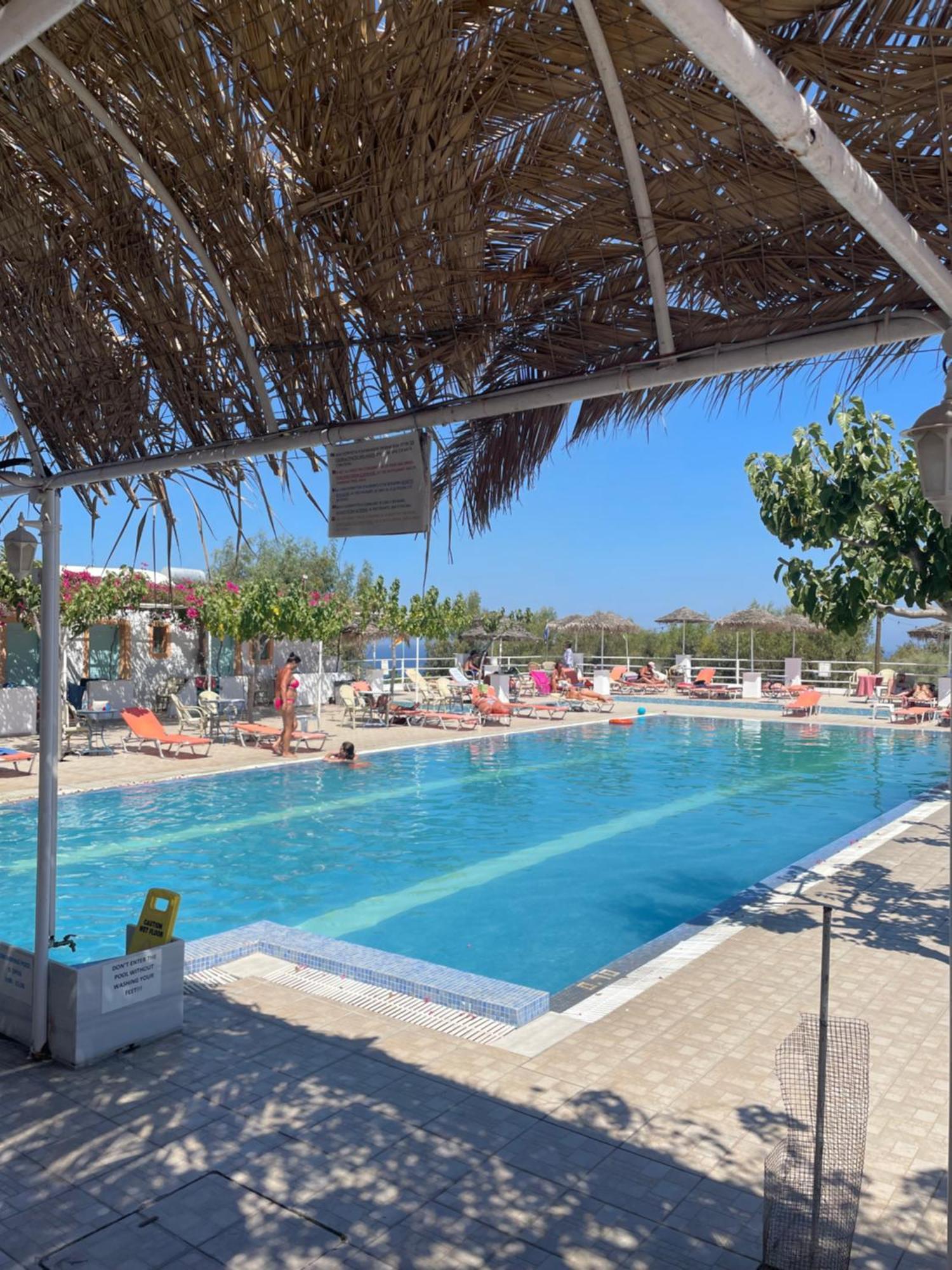 Santorini Camping & Hostel Fira  Ngoại thất bức ảnh