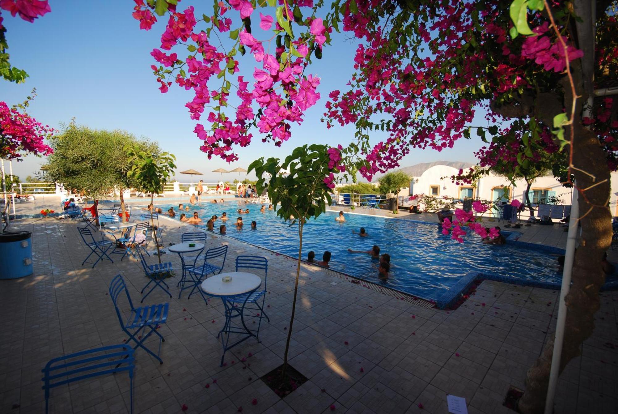 Santorini Camping & Hostel Fira  Ngoại thất bức ảnh